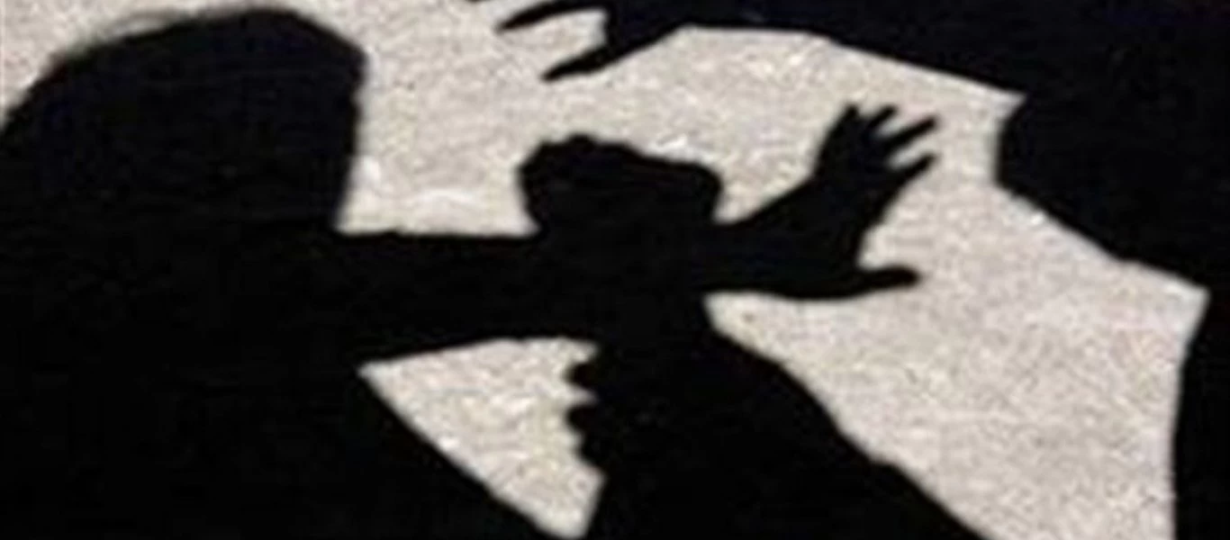 Απίστευτο περιστατικό στο Ηράκλειο Κρήτης: Τον ξυλοκόπησαν μπροστά στη γυναίκα και το παιδί του για μια προσπέραση